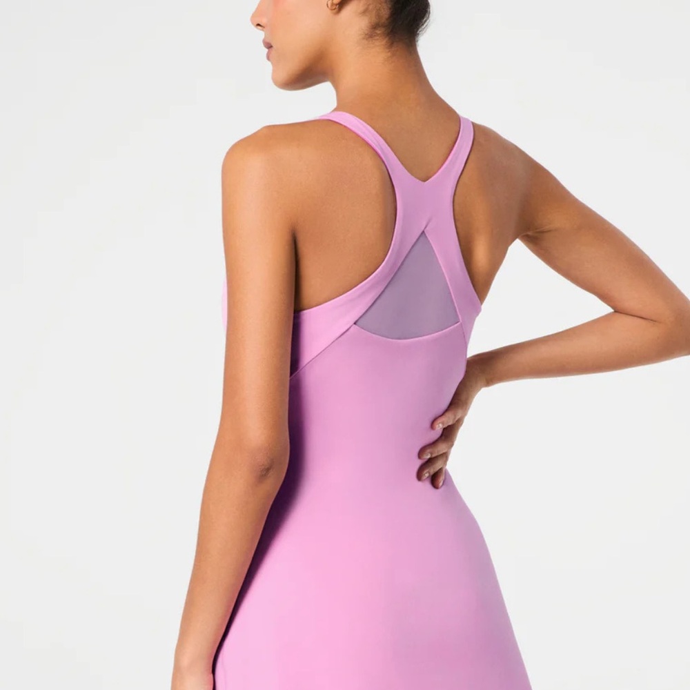 SPANX Booty Boost GET MOVING V-NECK DRESS - Picture 2 of 5